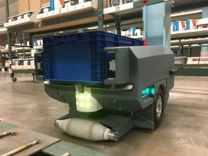 This warehouse robot can pick faster, increase efficiency and reduce errors article image