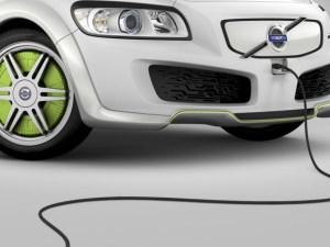 Volvo joins push to sell electric cars in China article image