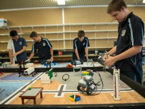 WA students switch on to robotics article image