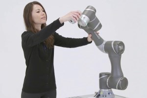 New study finds 64% of people trust a robot more than their manager article image