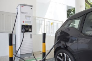 ABB keeps Singapore’s electric vehicles on the move article image